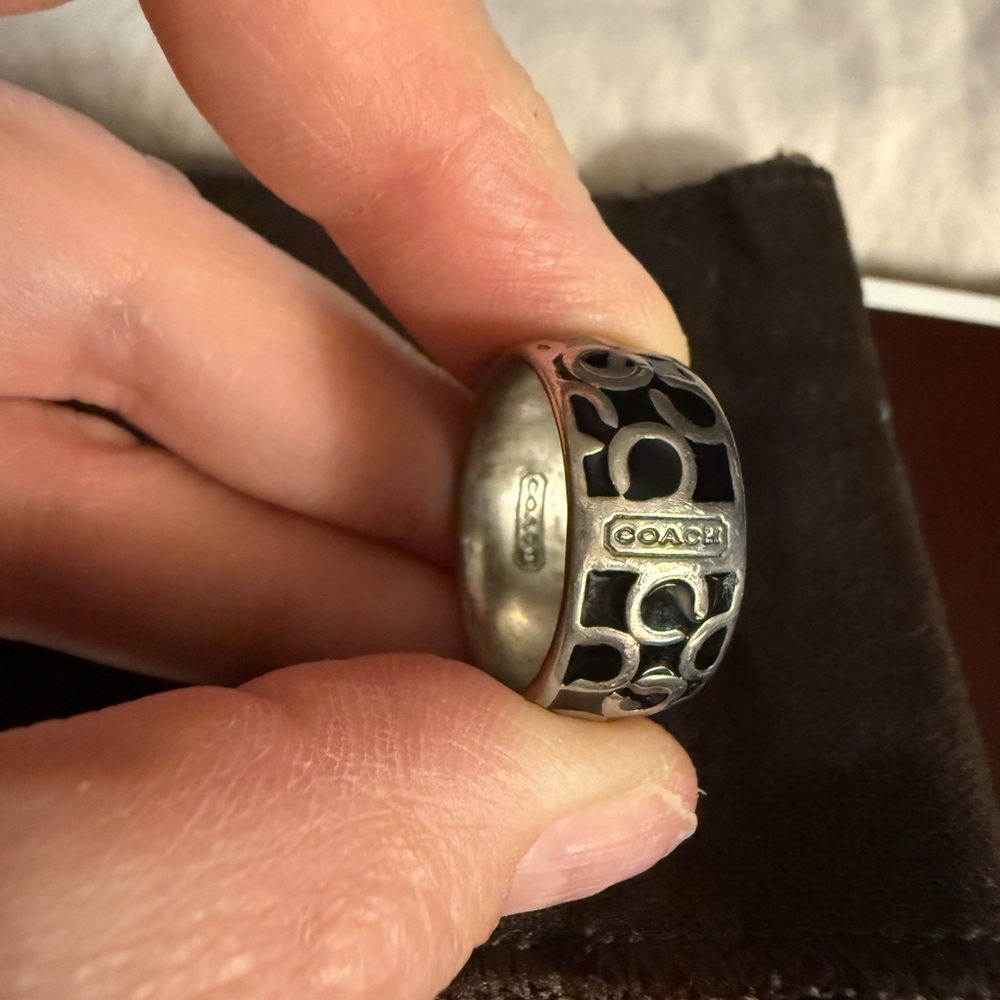 Set of 4 Vintage Coach Rings Sz 6.5 - 7.5. Gold & Silver Tone & Extra Hangtag - Picture 9 of 14